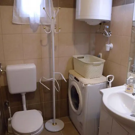 In - Balaton 18592 בית נופש *