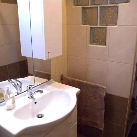 In - Balaton 18592 *